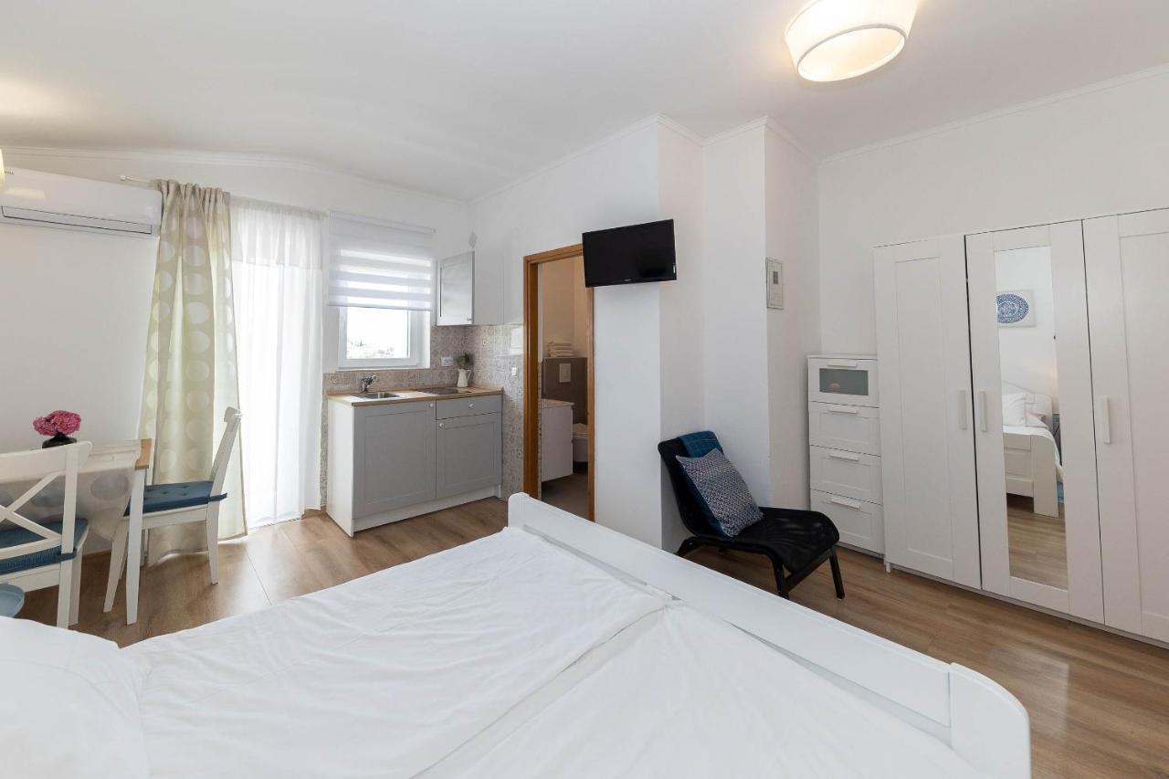 Villa Feral Apartments Crikvenica Exteriér fotografie